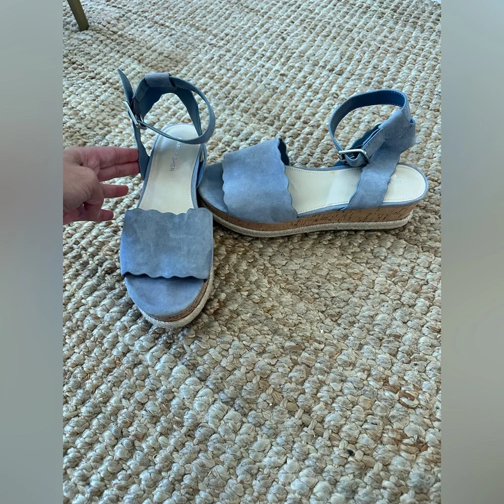 MARC FISHER Faitful Flatform Sandals Blue size 8